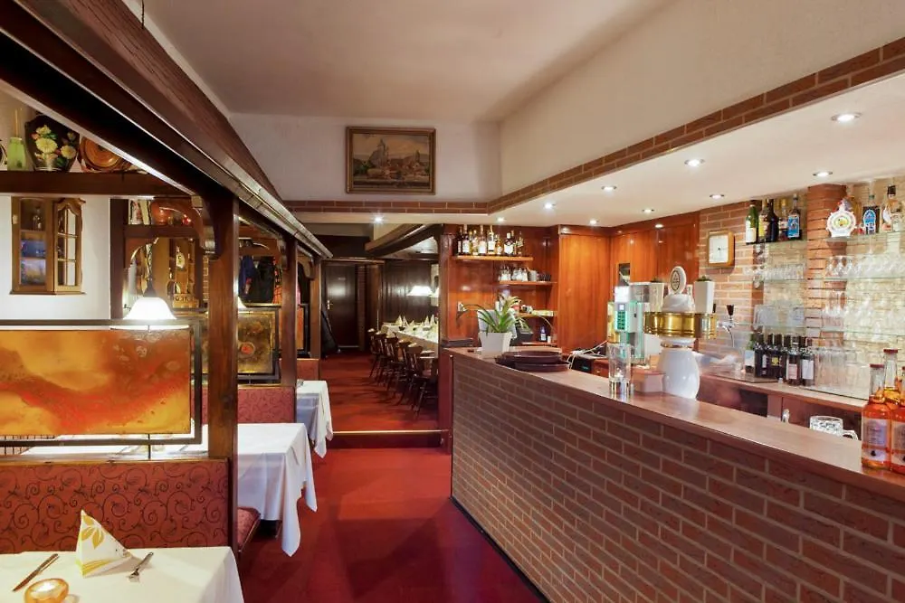 Restaurant Donau-1